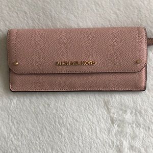 Large Michael Kors Wallet